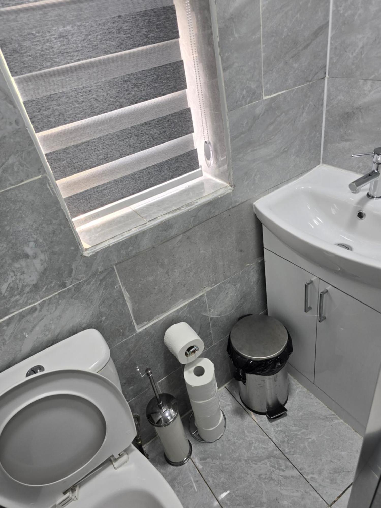 Manchester - House - Sleeps 6 - Parking - Garden Exterior photo